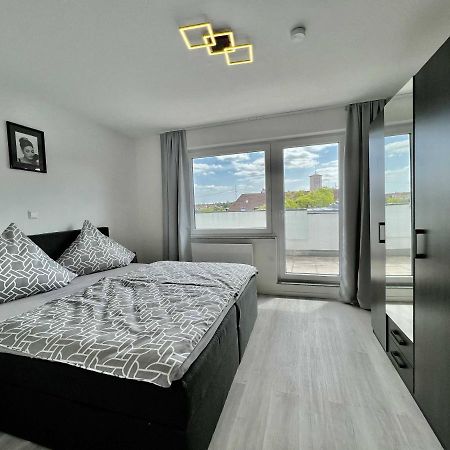 Nujen- Hotel Und Apartment Stuttgart Zuffenhausen Ngoại thất bức ảnh