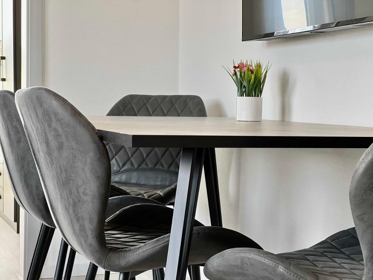 Nujen- Hotel Und Apartment Stuttgart Zuffenhausen Ngoại thất bức ảnh