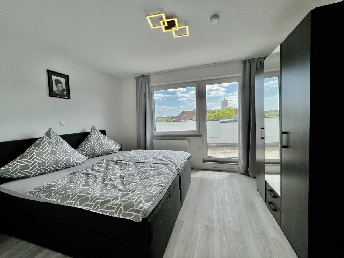 Nujen- Hotel Und Apartment Stuttgart Zuffenhausen Ngoại thất bức ảnh