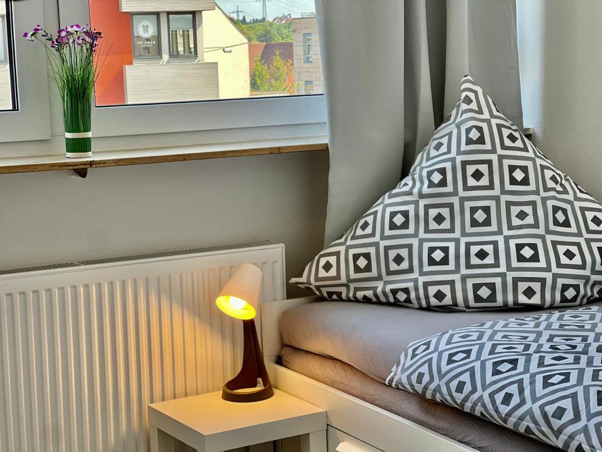 Nujen- Hotel Und Apartment Stuttgart Zuffenhausen Ngoại thất bức ảnh